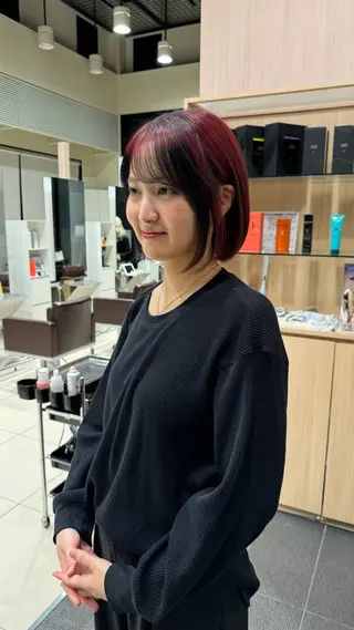 ミディアム ボブ/顔まわりレイヤ ー/新宿/KOKIのヘアスタイル