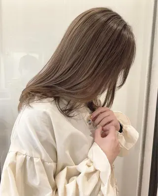 ミディアム タナカ レイヤのヘアスタイル