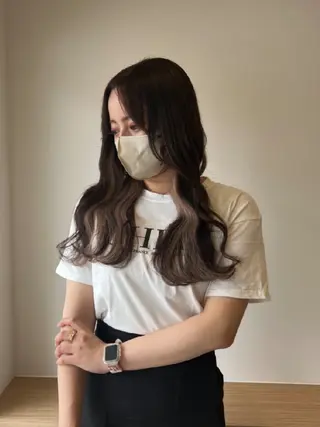 ロング 小森 鈴佳のヘアスタイル