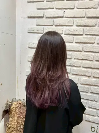 ロング しおん @_qliwjsl_のヘアスタイル