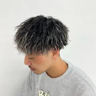 ショート カラー パーマ 豊崎 佑輔のヘアスタイル