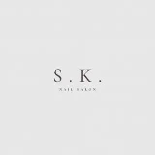 ネイル Nail salon s.k.所属・Nailist. emiのネイルデザイン