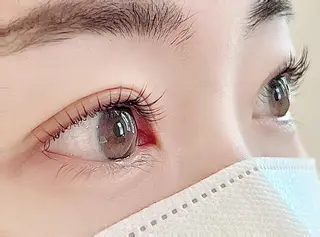 マツエク・マツパ WHITE EYE 田井　初季の眉毛・アイブロウイメージ