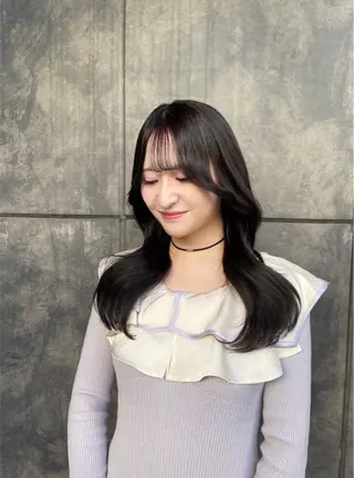 ロング カラー 🩶ブリーチ/ レイヤー🩶フミカのヘアスタイル