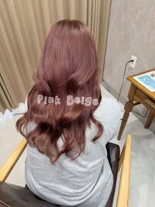 ロング Colore（コローレ）所属・顔タイプ/ダブルカラ ー/りりかのヘアスタイル