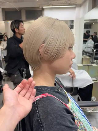 ショート カラー 村田 りょうやのヘアスタイル