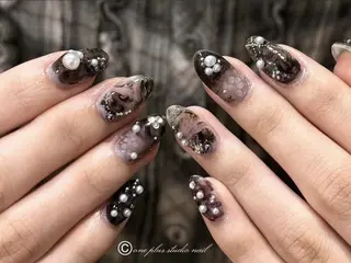 ネイル One Plus Nail Salonのネイルデザイン