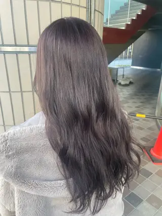 ロング ユナ ナチュラル／透明感のヘアスタイル