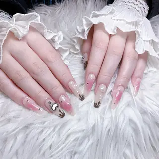 ネイル 🌈Yun nail hyejin💋のネイルデザイン