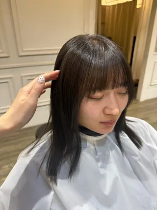 ミディアム カラー 艶髪に✧ / 透明感 カラー / 冨成のヘアスタイル