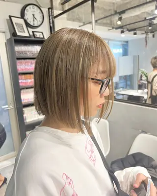 ミディアム カラー Miku 🇺🇸のヘアスタイル