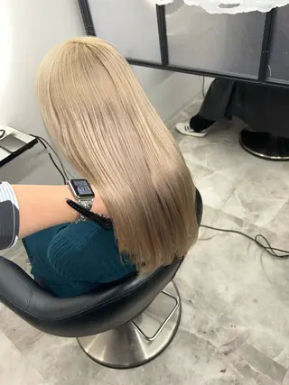 ロング ✨パーマ×ハイトーン Futo✨のヘアスタイル