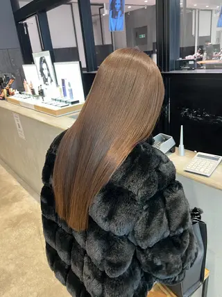 ロング カラー VALETTE+銀座所属・岡藤 里菜のヘアスタイル