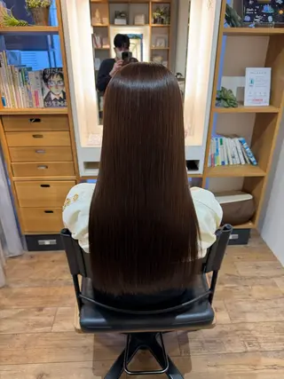 セミロング afloatkobe所属・美髪/髪質改善 川口凌弥のヘアスタイル