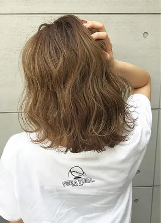 ミディアム FILMS.所属・FILMS. (フィルムス)のヘアスタイル