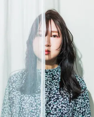 ロング カラー ヘアアレンジ シェアハピ ヤマモトのヘアスタイル