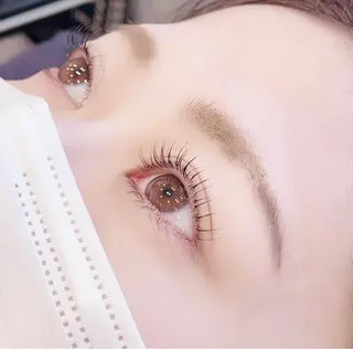マツエク・マツパ moi Blanc所属・Eyelist🫧 Risaの眉毛・アイブロウイメージ