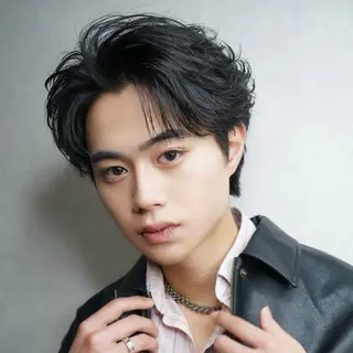 ショート パーマ メンズ MEN'S HAIR BLEACHi 盛岡店所属・渡辺 賢明のヘアスタイル