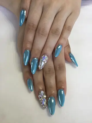 ネイル 💎🐰 saki. m 🐰💎のネイルデザイン