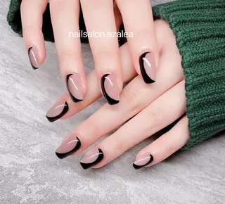 ネイル R inのネイルデザイン