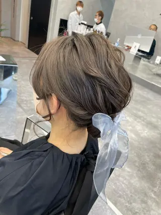 セミロング カラー ヘアアレンジ 口コミ高評価✨ 安達ももかのマツエク・マツパデザイン