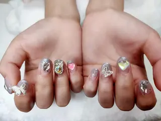 ネイル RUNWAY 　　の眉毛・アイブロウイメージ