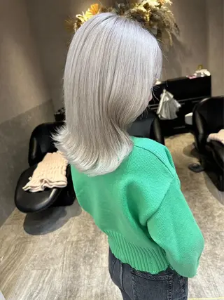 ロング カラー Lond Le'a /ハイトーンカラーのヘアスタイル