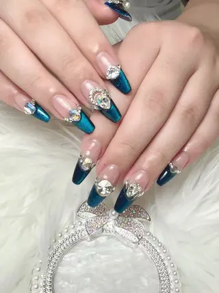 ネイル ENsalon AKIRAのネイルデザイン