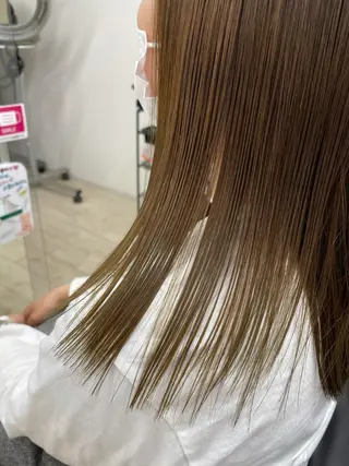 セミロング 心斎橋/海外レイヤー 募集中三好玲奈のヘアスタイル