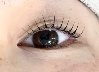 マツエク・マツパ by MARIE TERESIA JR三ノ宮駅前店所属・藤岡 瑞穂のマツエク・マツパデザイン