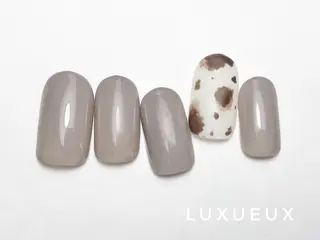 ネイル LUXUEUX春日店所属・LUXUEUX春日店 (ルクソー)のネイルデザイン