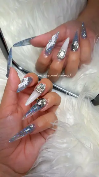 ネイル 関山 志乃のネイルデザイン