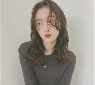 ロング パーマ 南出 碧夢のヘアスタイル