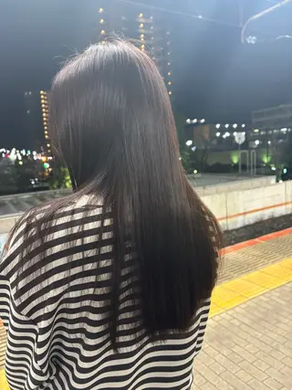 ロング カラー ナルミ ケイスケのヘアスタイル