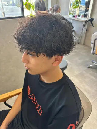 ショート パーマ メンズ 長谷川 湧のヘアスタイル