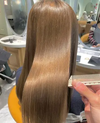 ロング ❤️ブリーチなし💚 ダブルカラー平野実花のヘアスタイル