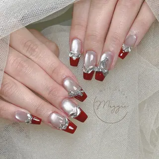 ネイル Maggie Nail🦩のネイルデザイン