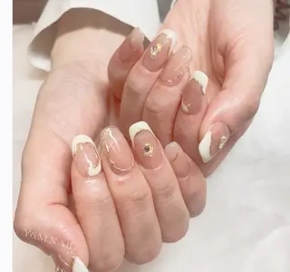 ネイル Ui_Amor (パラジェル)のネイルデザイン