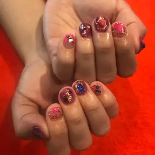 ネイル キラキラ オメメのネイルデザイン