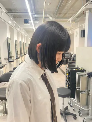 ミディアム sity 紅愛のヘアスタイル