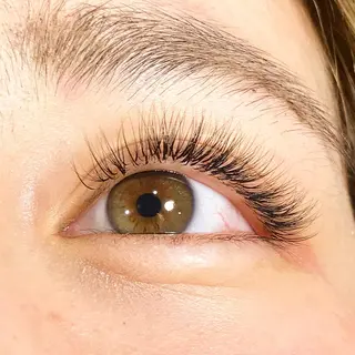 マツエク・マツパ kameyama所属・土田 英里子の眉毛・アイブロウイメージ