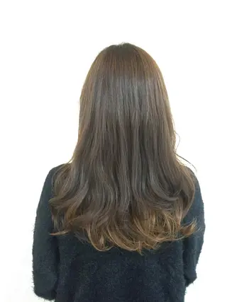 ロング アルファ シェリのヘアスタイル
