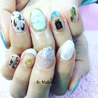 ネイル e.nail所属・和賀井 恵理のネイルデザイン