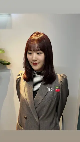 セミロング カラー 石井聖愛/名古屋/ 伏見/カラーモデルのヘアスタイル