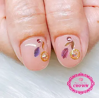 ネイル CROWN プライベートサロンのネイルデザイン