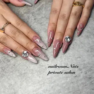 ネイル nailsalon Nutsのネイルデザイン