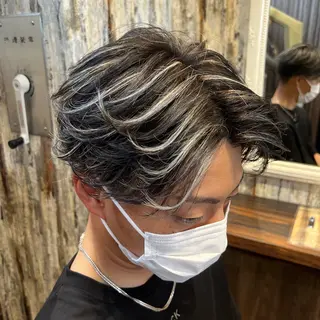 ショート カラー メンズ hair&relax y21所属・メンズバレイヤージュ 井上辰則のヘアスタイル