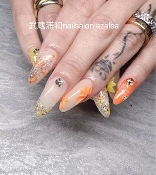 ネイル R inのネイルデザイン