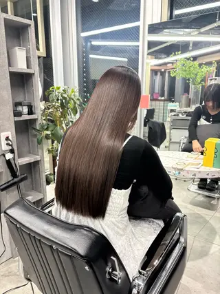 ロング ESQUISSE 堀合 駿輔のヘアスタイル