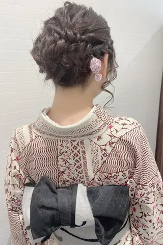 ヘアアレンジ GRANLUSSO 〜グランルッソ駅前店所属・木口 嘉美のヘアスタイル